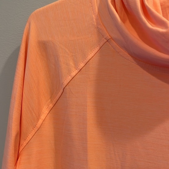 NEW! Runway (from stitch fix). The Active Performance Hoodie. Sizes XL (16-18) - Picture 6 of 13